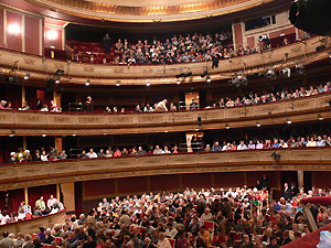 Teatro de la Zarzuela (auditorium) Photo: Andreas Praefcke
